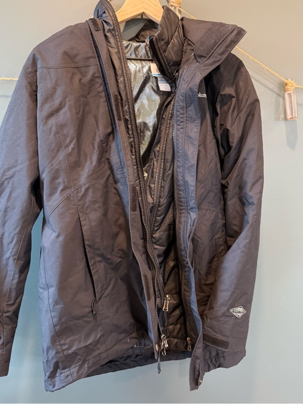 Columbia Women's Black Snow Jacket with Insulated Shell